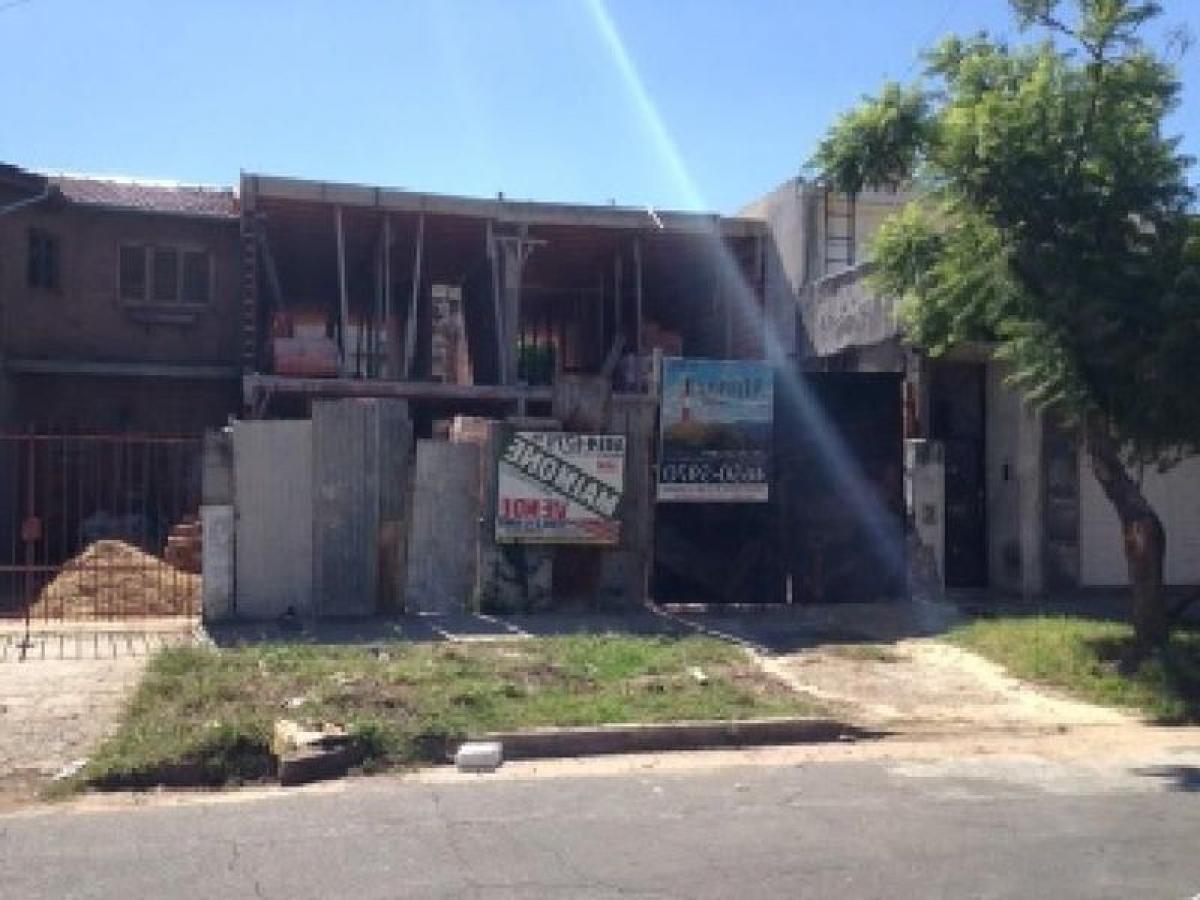 Studio in Bermudez, Argentina No. 62388