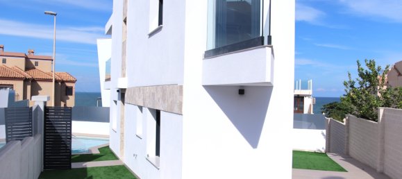 3 bedrooms Villa in Torrevieja, Spain No. 12367 22