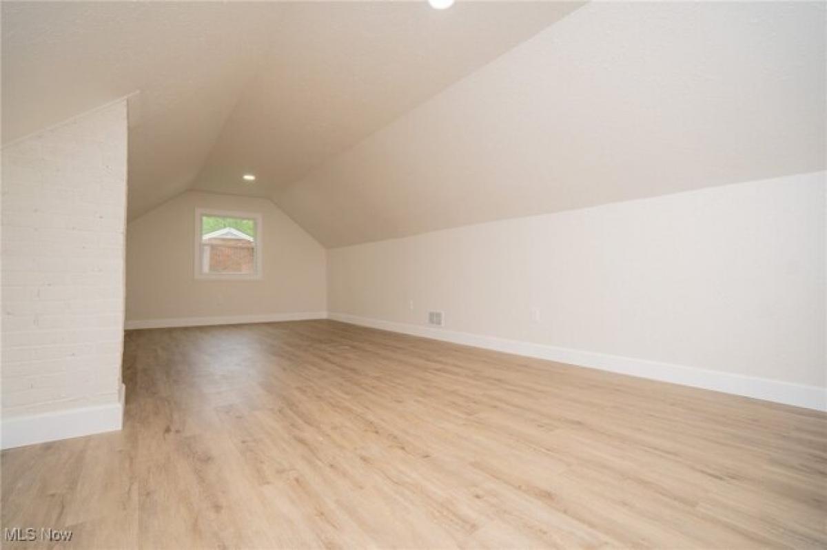 3 bedrooms House in Poland, USA No. 379488