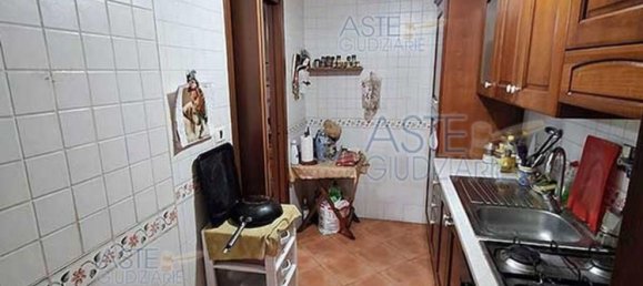3 chambres Appartement à Rome, Italy No. 337125 8