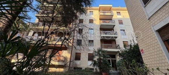 1 bedroom Apartment in Como, Italy No. 327096 19