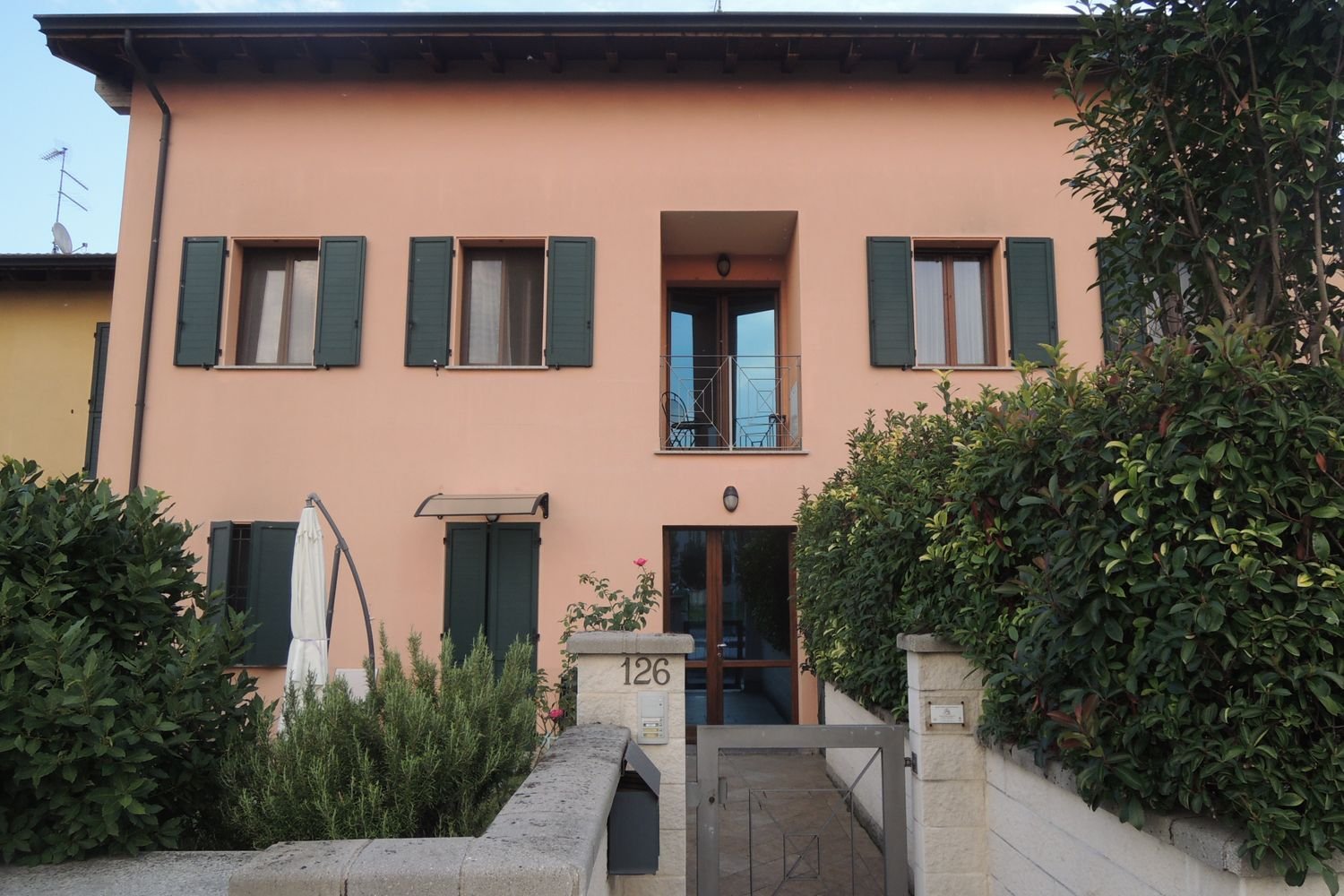 Квартира с 2 спальнями в Порто Мантовано, Италия № 362211