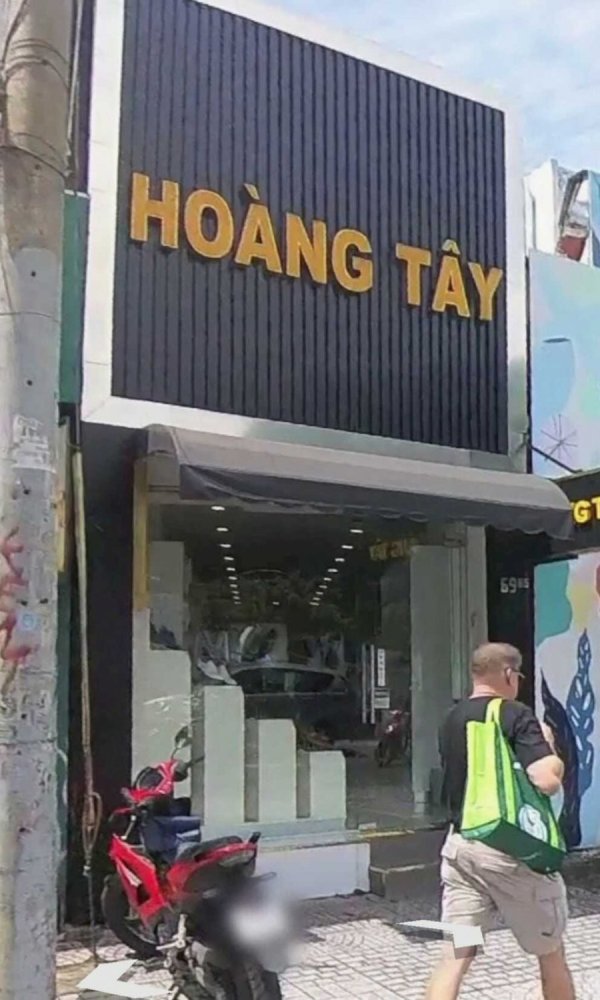 193.5m² Townhouse in District 1, Vietnam No. 19700