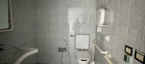 120m² Commercial property in Genoa, Italy No. 128098 14