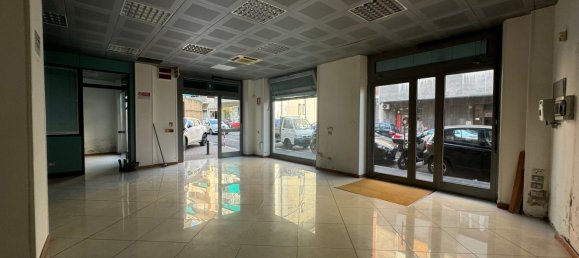 120m² Commercial property in Genoa, Italy No. 128098 19