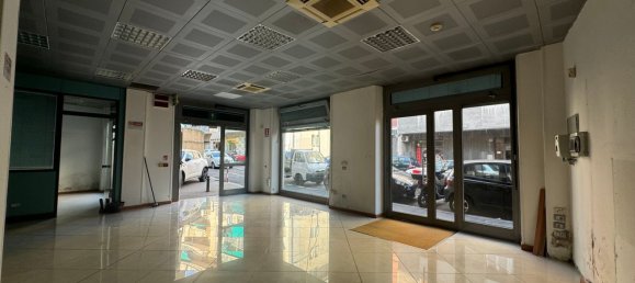 120m² Commercial property in Genoa, Italy No. 128098 18