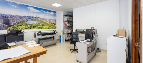 360m² Commercial property in Granada, Spain No. 24402 6