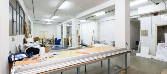 360m² Commercial property in Granada, Spain No. 24402 11