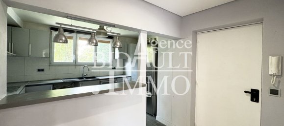 2 bedrooms Apartment in La Celle-Saint-Cloud, France No. 137969 2