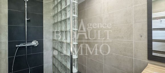 2 bedrooms Apartment in La Celle-Saint-Cloud, France No. 137969 5