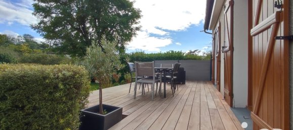 Casa de 4 dormitorios en Baccon, France No. 228487 2