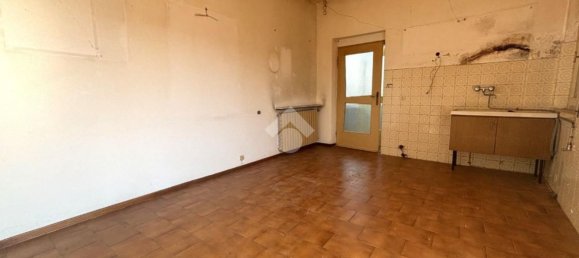 3 rooms Apartment in Carobbio degli Angeli, Italy No. 214692 10