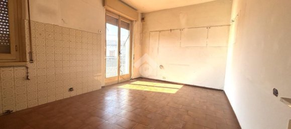 3 rooms Apartment in Carobbio degli Angeli, Italy No. 214692 2