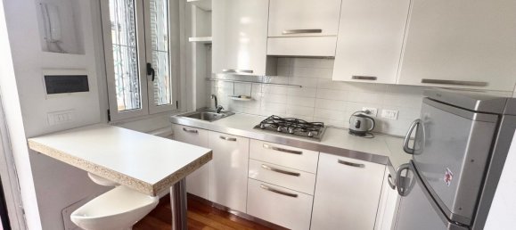 2 bedrooms Apartment in Milan, Italy No. 373163 17