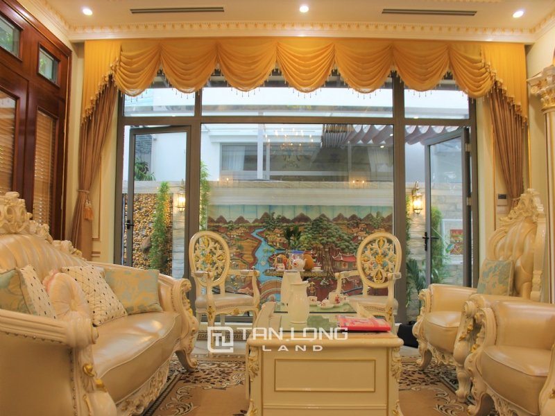 4 bedrooms Villa in Long Bien, Vietnam No. 835
