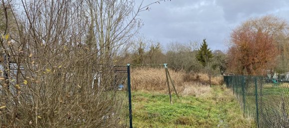  Land in Senlis, France No. 222627 4