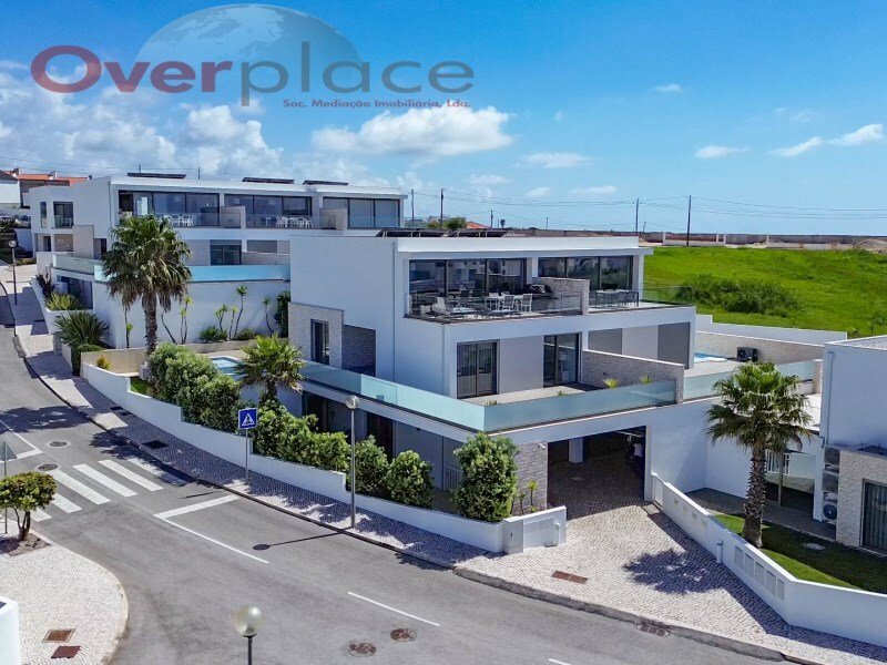 4 bedrooms Villa in Lourinha, Portugal No. 137939