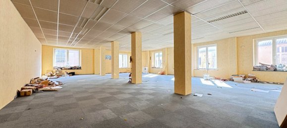Büro in Luneville, France 201m², Nr. 58356 2