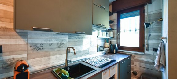 3 bedrooms Apartment in Moncalieri, Italy No. 354967 4