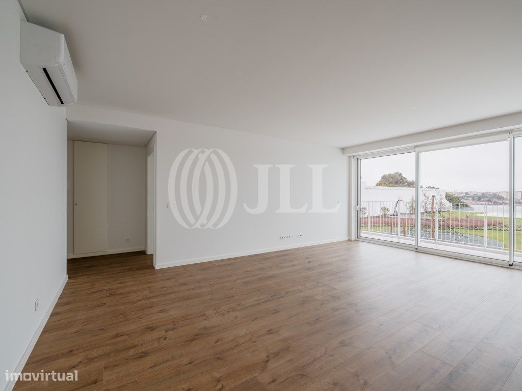 Apartamento de 3 dormitorios en Seixal, Portugal No. 138811