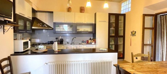 5غرفة منزل في Castelnuovo di Val di Cecina, Italy رقم 129600 7