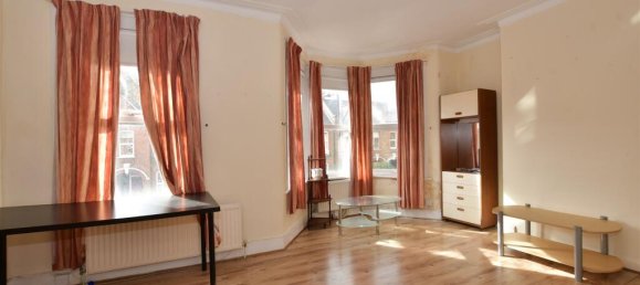 2 bedrooms Maisonette in Walthamstow, United Kingdom No. 4030 7