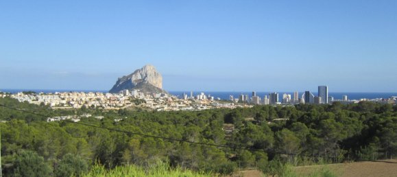 5 bedrooms Villa in Calpe, Spain No. 3721 2