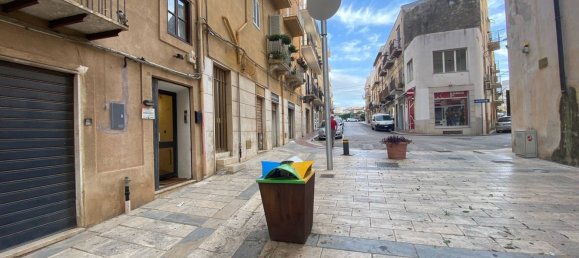 75m² Commercial property in Alcamo, Italy No. 264412 3