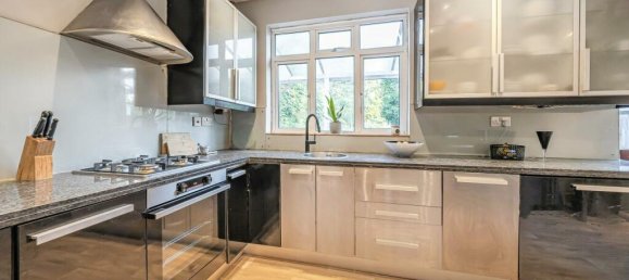 4 bedrooms House in Beckenham, United Kingdom No. 14366 26