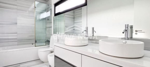 4 Schlafzimmer Haus in Vila Nova de Gaia, Portugal, Nr. 121015 10