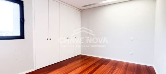 4 Schlafzimmer Haus in Vila Nova de Gaia, Portugal, Nr. 121015 9