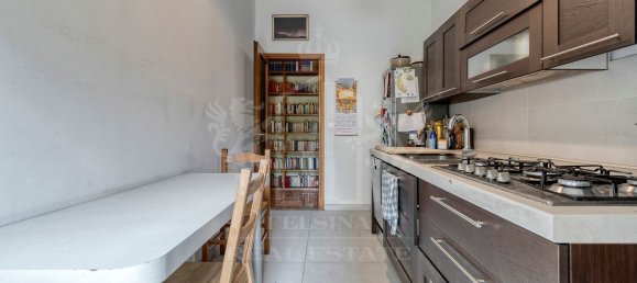 4 bedrooms Apartment in Bologna, Italy No. 330614 12