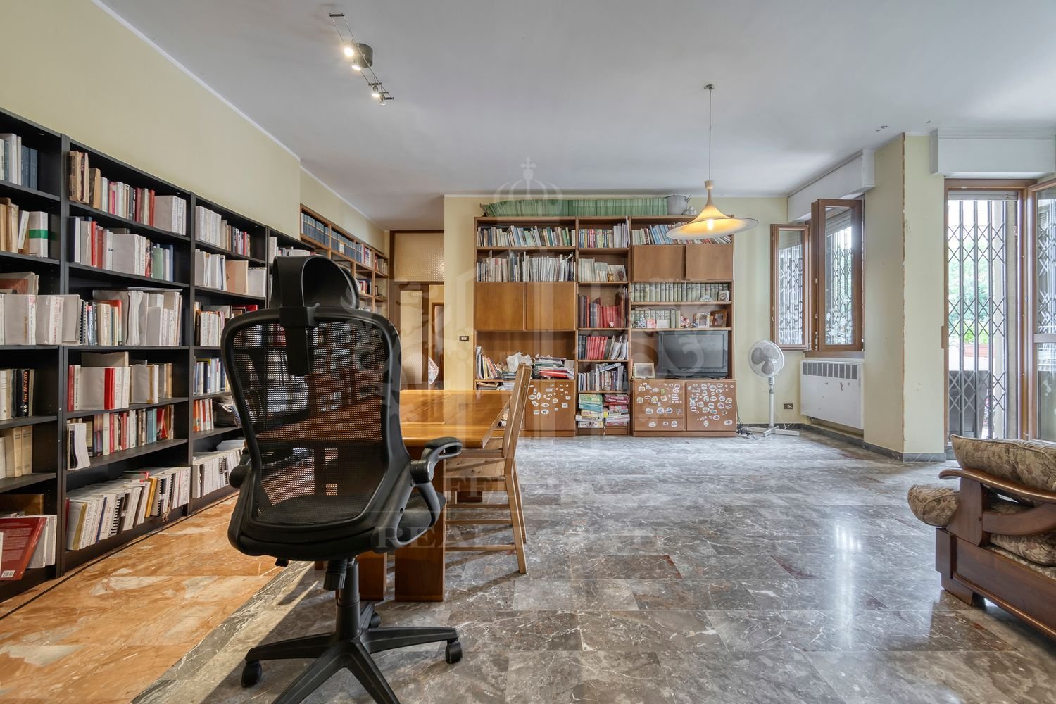 4 bedrooms Apartment in Bologna, Italy No. 330614