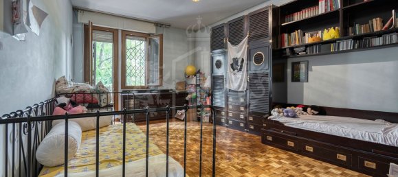 4 bedrooms Apartment in Bologna, Italy No. 330614 24