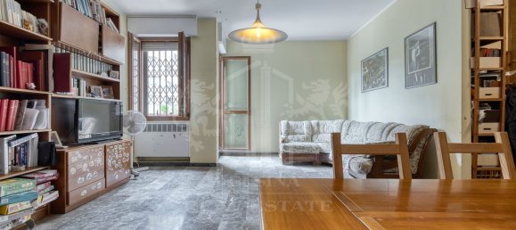 4 bedrooms Apartment in Bologna, Italy No. 330614 5