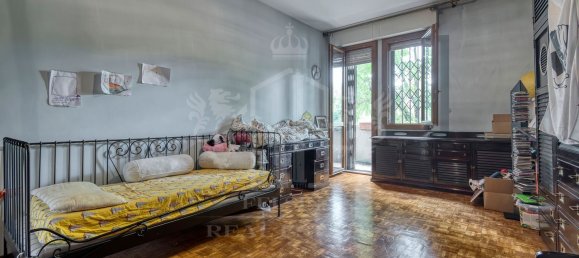 4 bedrooms Apartment in Bologna, Italy No. 330614 26