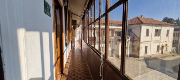 Квартира с 2 спальнями в Венегоно Супериоре, Италия № 326723 21