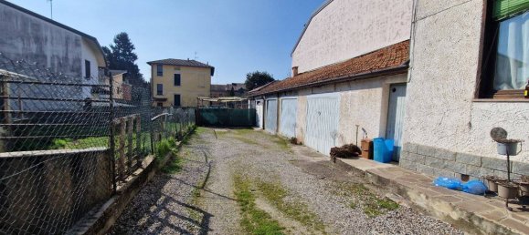 Квартира с 2 спальнями в Венегоно Супериоре, Италия № 326723 23