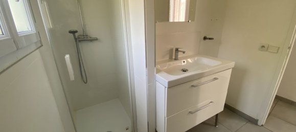 2 bedrooms House in Sours, France No. 247365 8