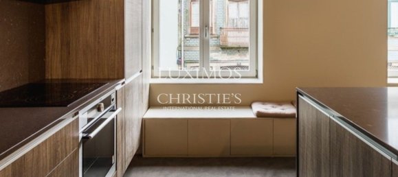 5 bedrooms House in Porto, Portugal No. 113455 11