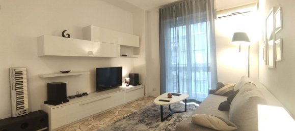 2 rooms Apartment in Milan, Italy No. 338162 3