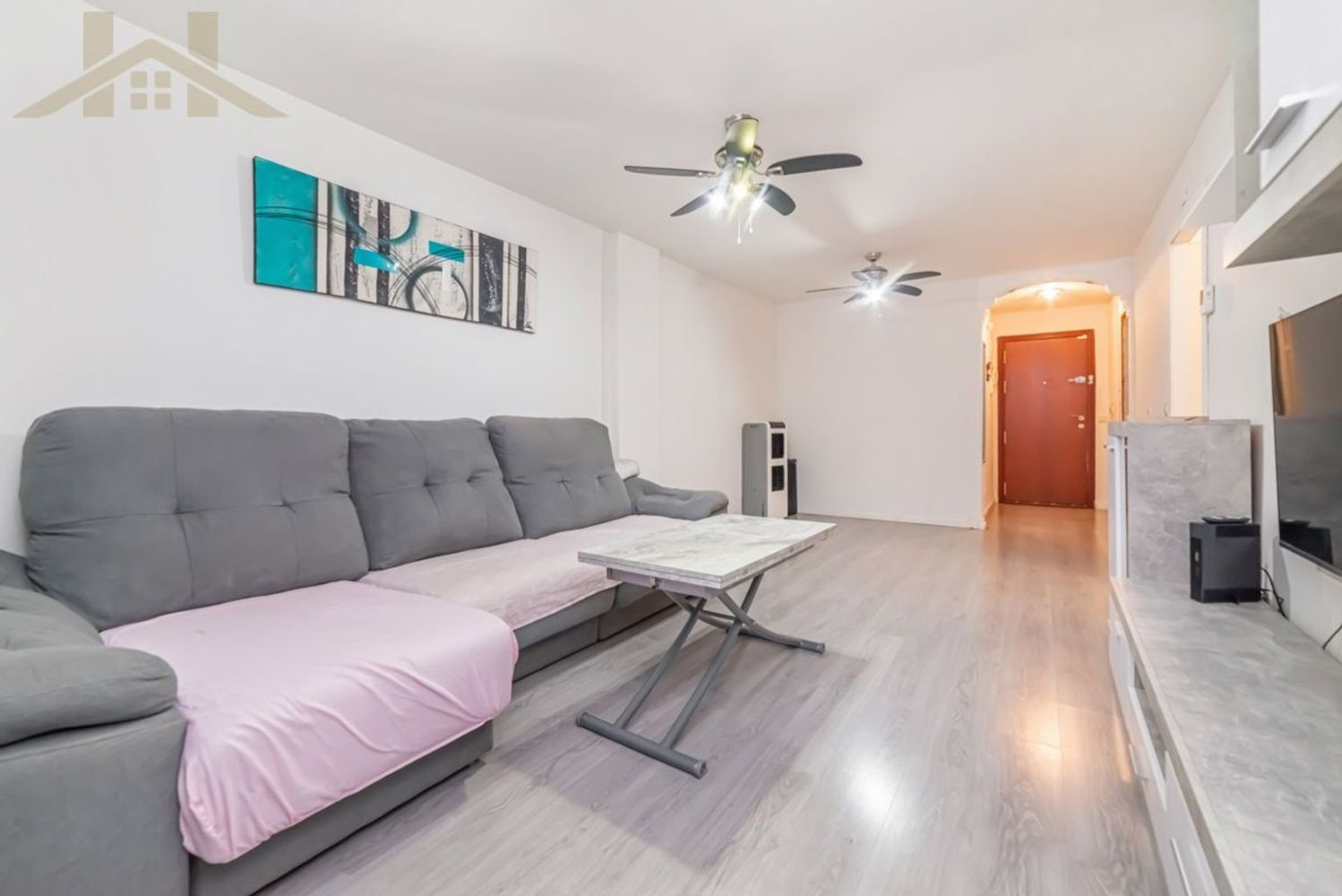 3 bedrooms Apartment in Madrid, Spain No. 212516