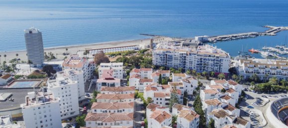 3 bedrooms Apartment in Estepona, Spain No. 202041 23