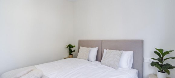 3 bedrooms Apartment in Estepona, Spain No. 202041 11