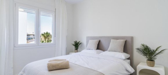 3 bedrooms Apartment in Estepona, Spain No. 202041 14