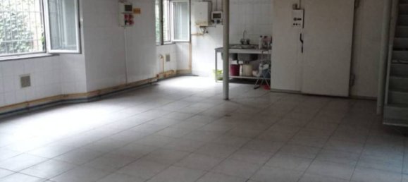 Imóvel comercial de 4 divisões em Comun Nuovo, Italy N.º 71626 5