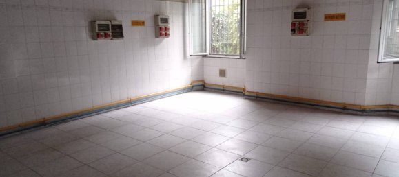 Imóvel comercial de 4 divisões em Comun Nuovo, Italy N.º 71626 4