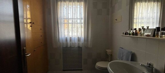 2 bedrooms House in Padua, Italy No. 375943 6