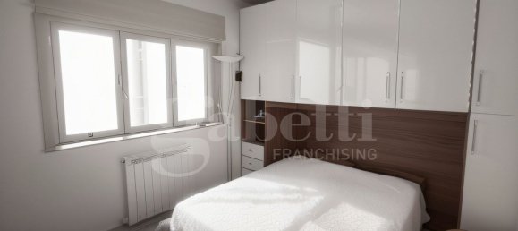 4-salle Appartement à Messina, Italy No. 47944 14