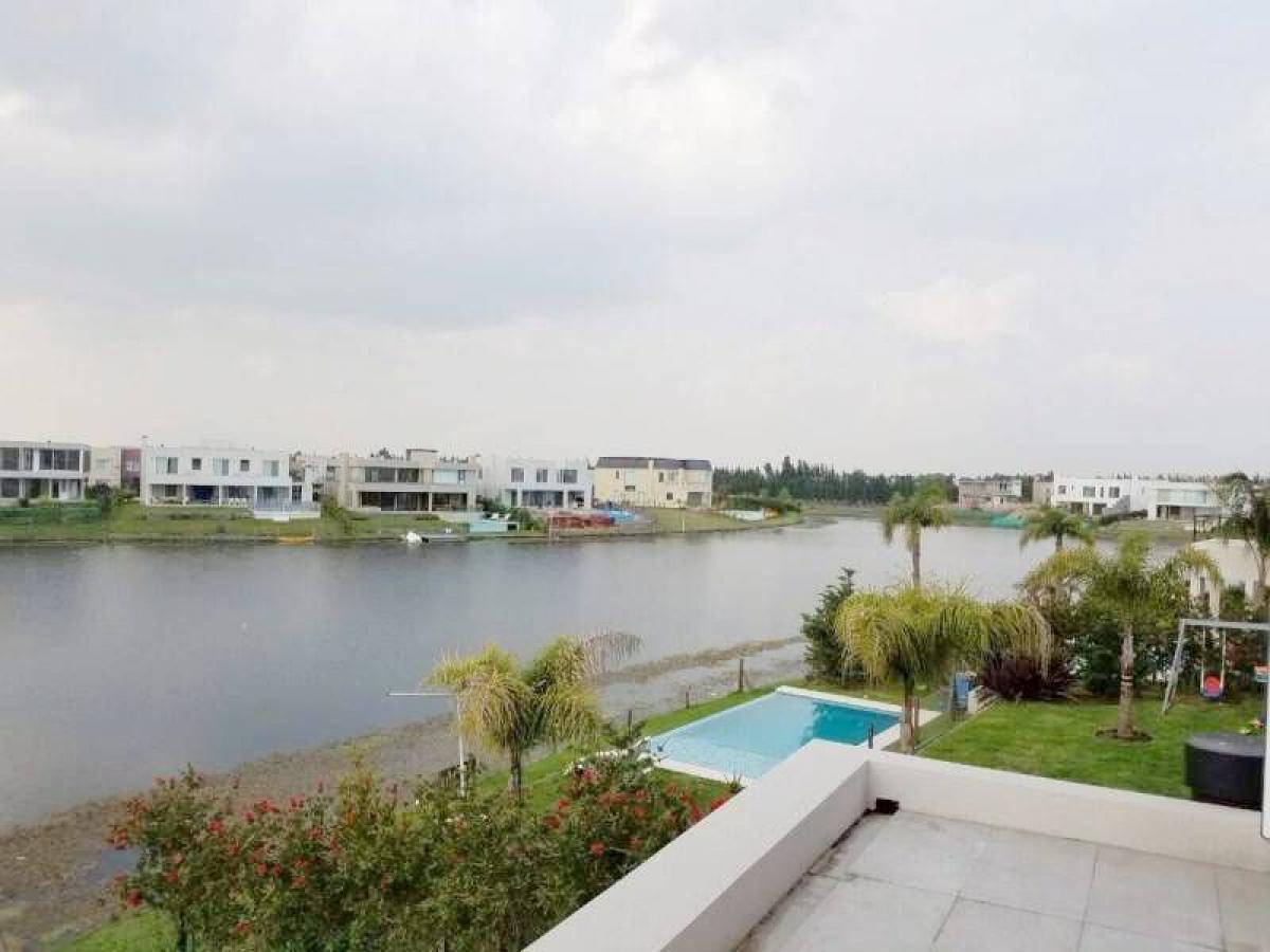 4 غرف نوم منزل في Tigre, Argentina رقم 53878